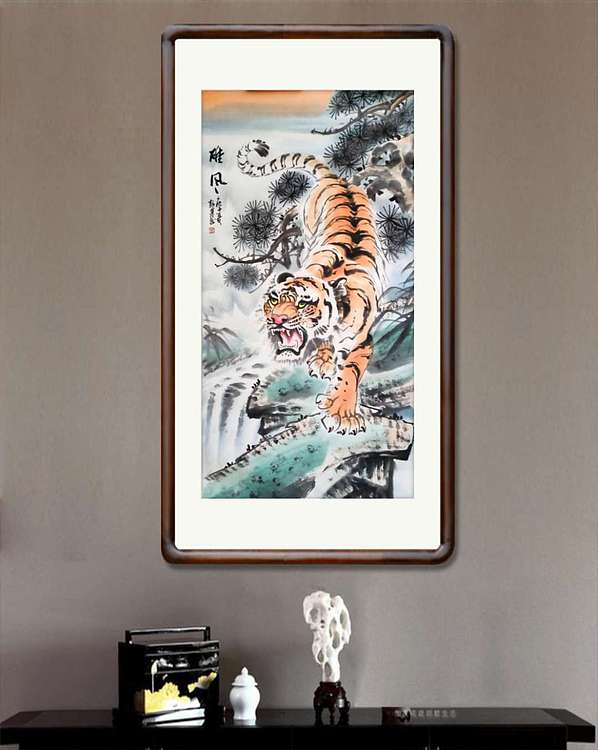 彭韦 国家一级美术师  中国陶瓷绘画艺术研究院院长范彭韦《雄风》