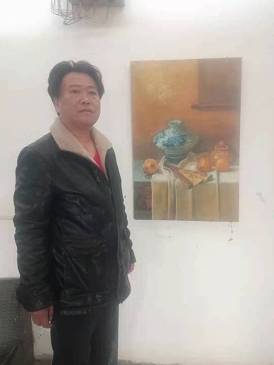 艺术家齐亮写生油画作品《带瓷器的静物》