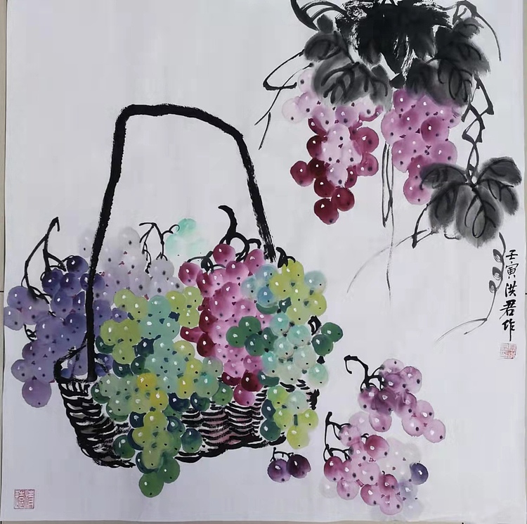 洪君 丰硕