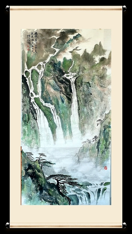 秦广宁 飞流直下三千尺，疑是银河落九天。