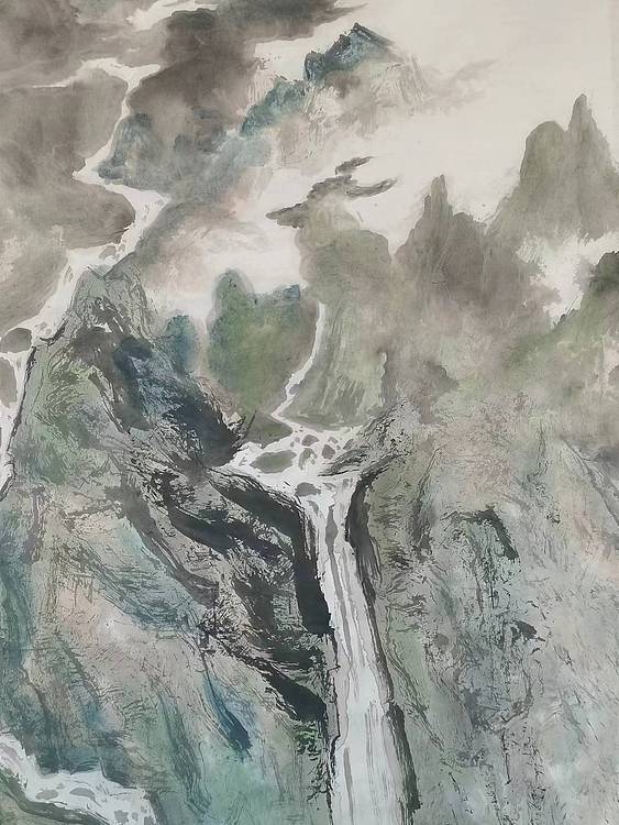 秦广宁 飞流直下三千尺，疑是银河落九天。