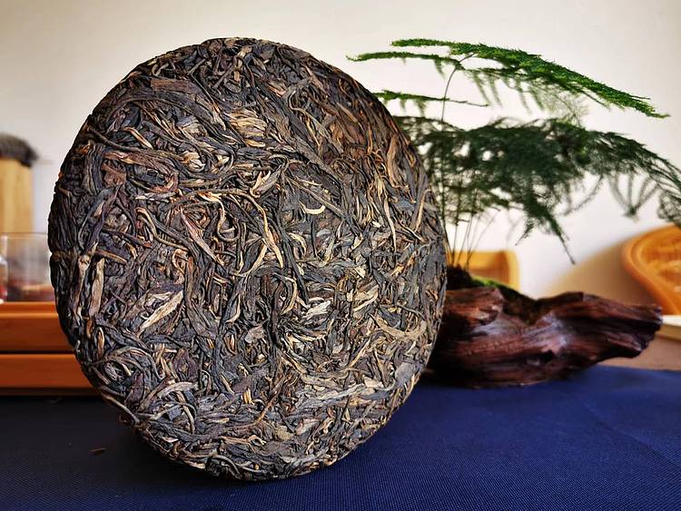 勐海茶园 易武秘密357克一普洱生茶2019年4月16日