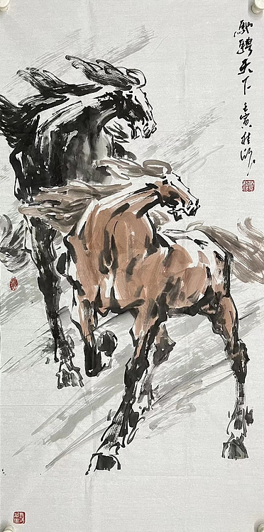 苗桂欣    中国美术家协会会员    带合影