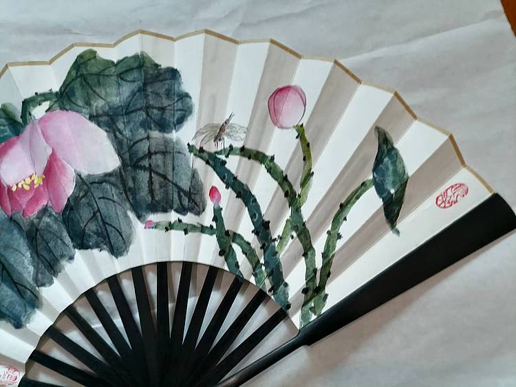 仟亿 荷 扇子