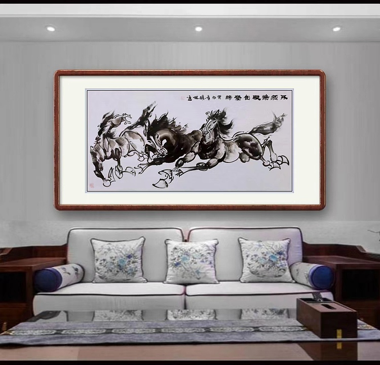 高晓林 （4070）国家一级美术师，江苏省美协会员《不须扬鞭自奋蹄》