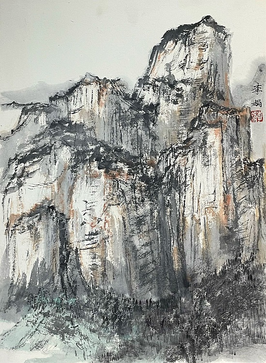 李娟  西安美院硕士，陕西省美协会员。