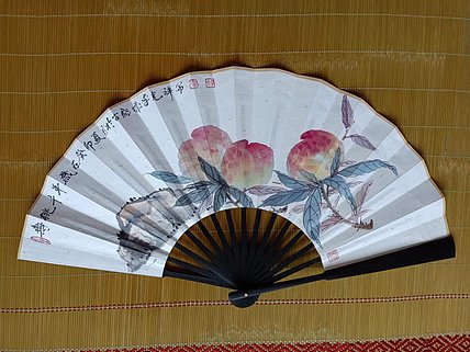 翱翔 寿桃三千年