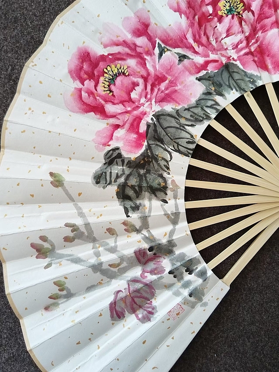 当代著名书画家 醉墨 朱毅江国画扇面《花香情浓》