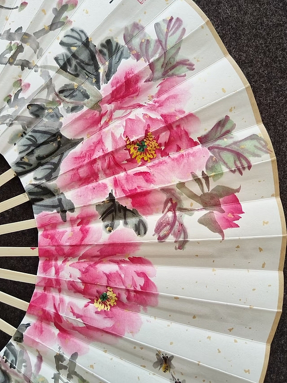 当代著名书画家 醉墨 朱毅江国画扇面《醉春》或《花香情浓》