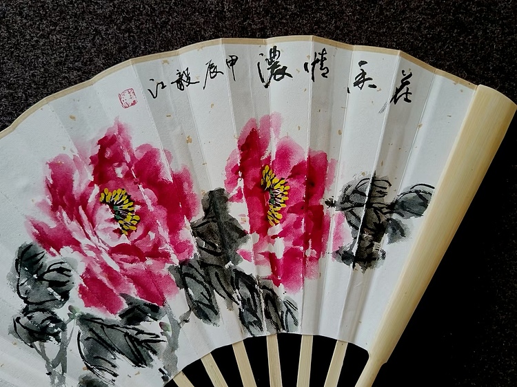 当代著名书画家 醉墨 朱毅江国画扇面《醉春》或《花香情浓》