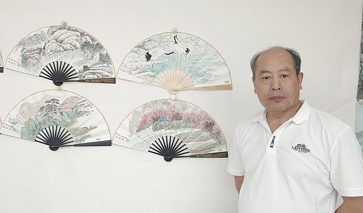 （带合影）中国美术家协会会员 洪森 精品折扇