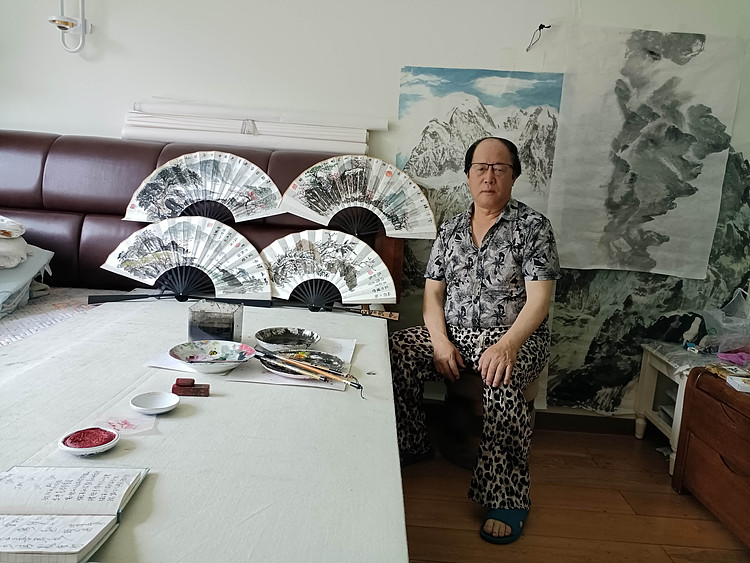（带合影）中国美术家协会会员 王昭灿 精品折扇