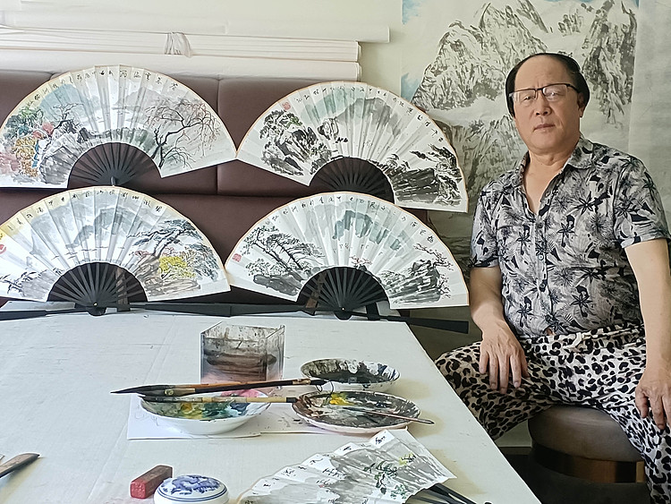 （带合影）中国美术家协会会员 王昭灿 精品折扇
