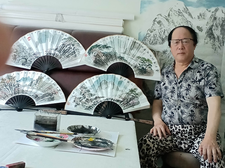 （带合影）中国美术家协会会员 王昭灿 精品折扇