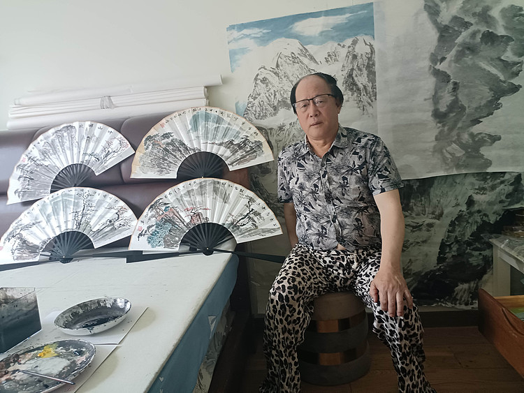 （带合影）中国美术家协会会员 王昭灿 精品折扇