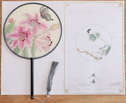 湖北美术学院艺术硕士 &mdash;&mdash;  李林（带合影）