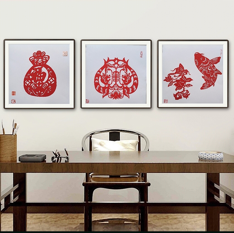 职业书画家 一念 剪纸作品《福袋》《双龙献寿》《富贵有鱼》