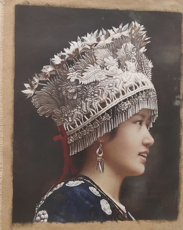 刘益芬 苗族女该