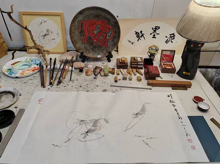 静心虾屋主人 虾趣图