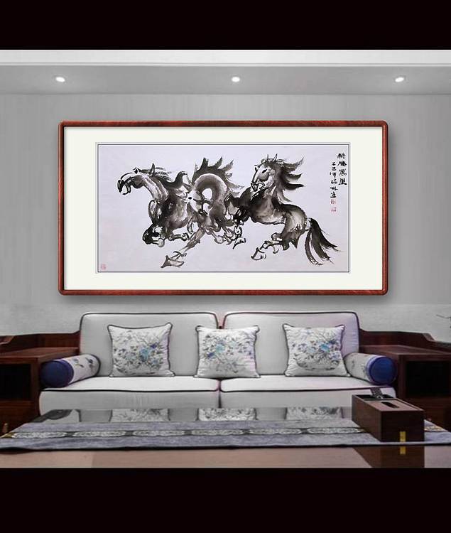 高晓林 （5088）国家一级美术师，江苏省美协会员《骁腾万里》